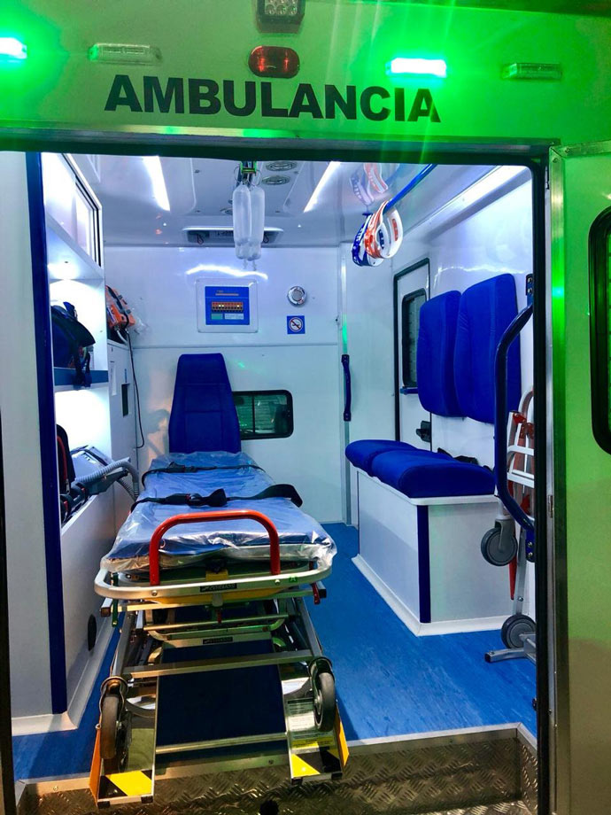 Interior de ambulancias UTIM 4x4 de Fueguina Salud